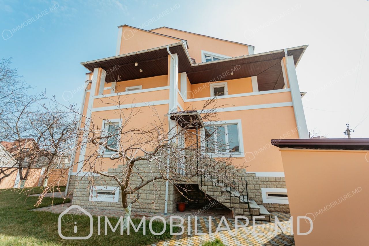 Casă cu 3 niveluri, or. Durlești - Photo 1