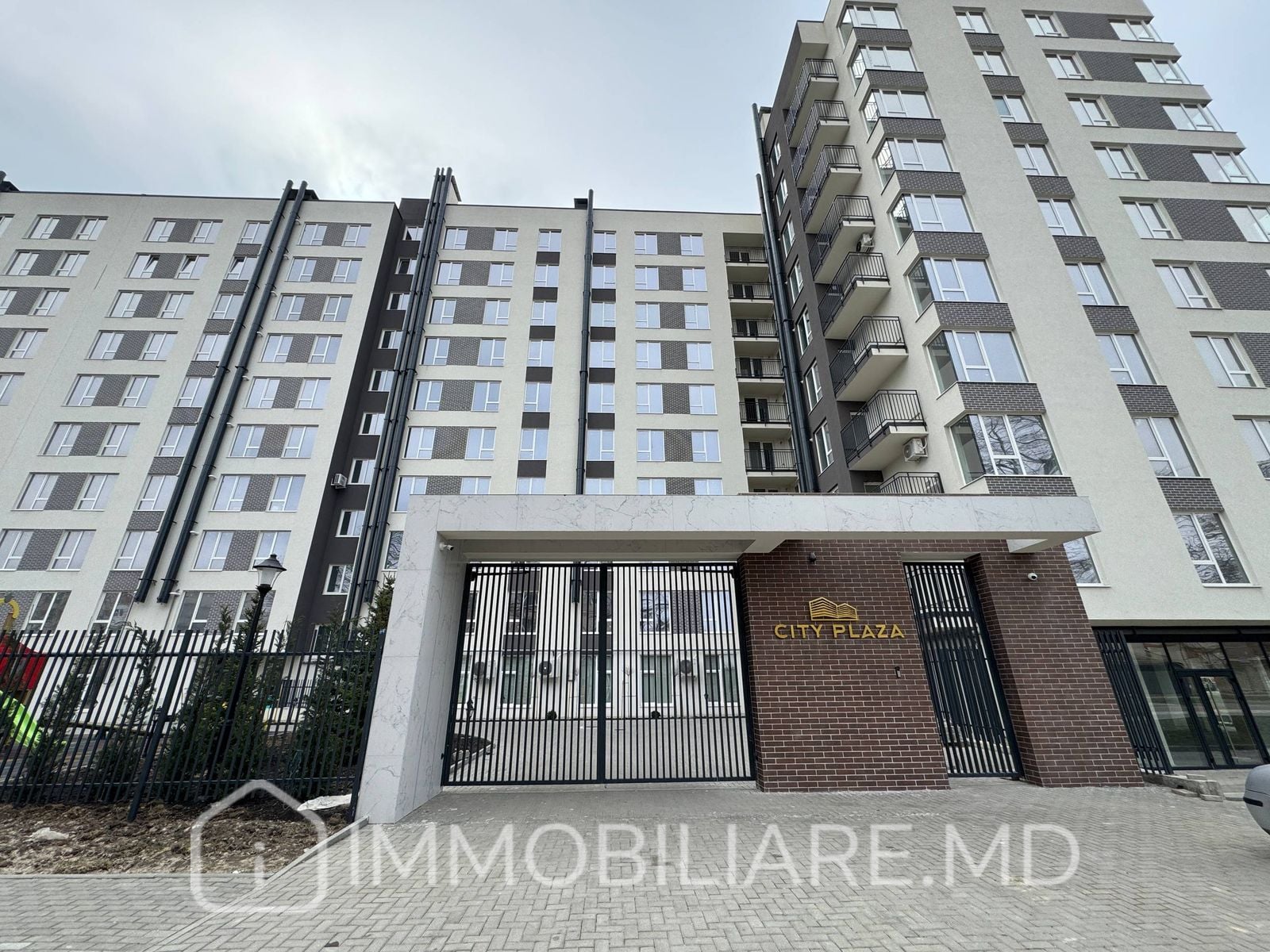 Apartament cu 2 camere, or. Ungheni - Photo 1