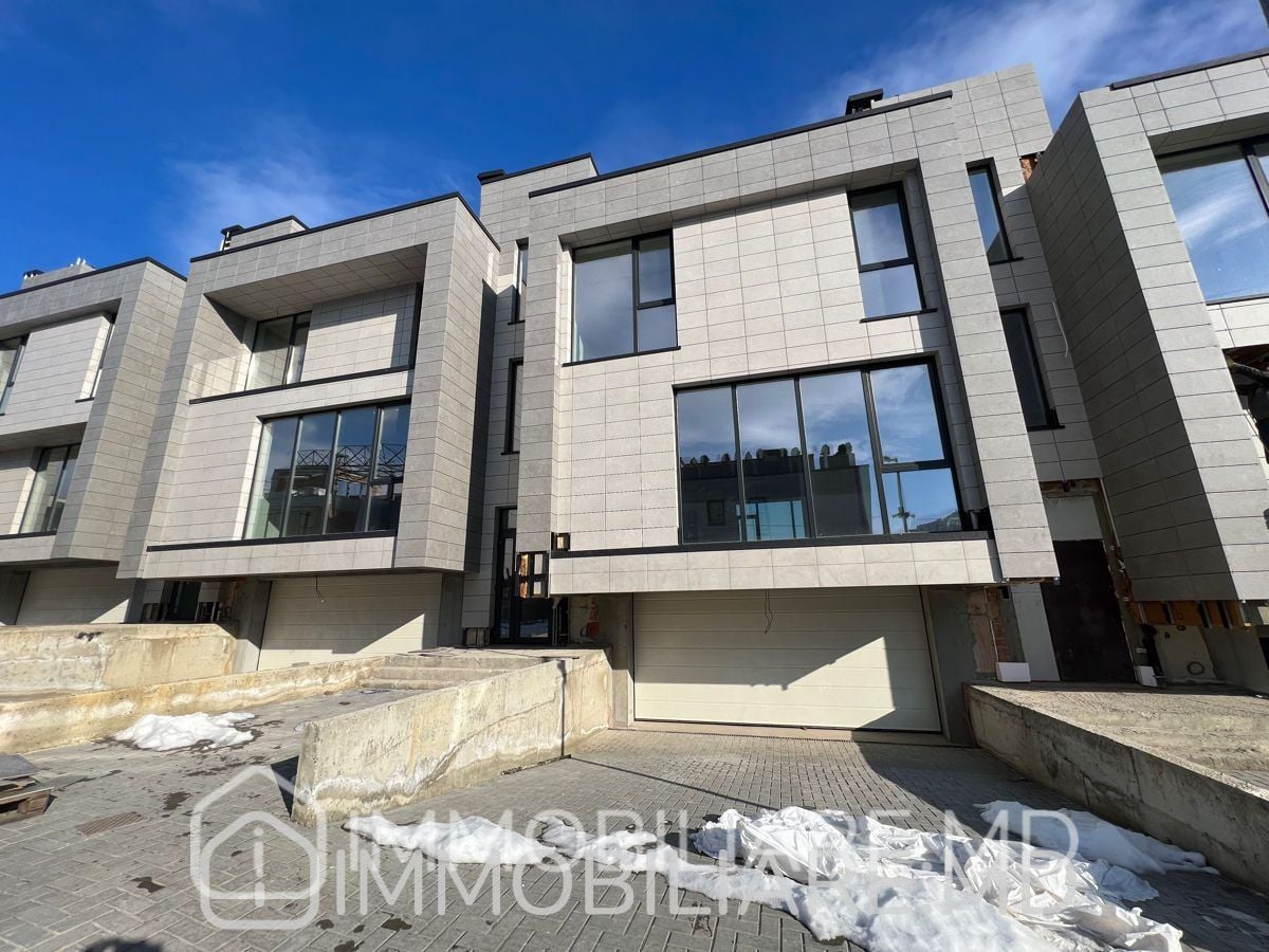 Townhouse cu 3 niveluri, sect. Botanica - Photo 1