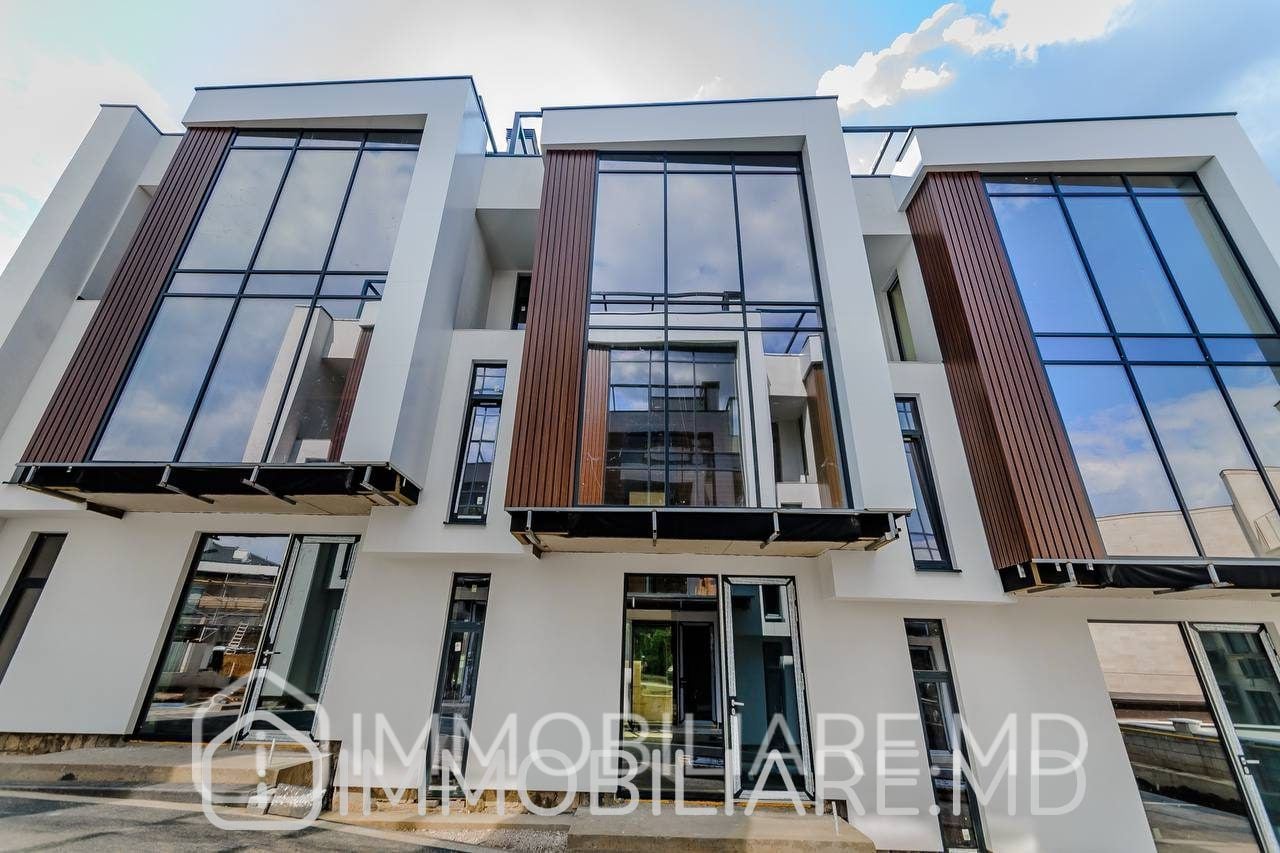 Townhouse cu 3 niveluri, sect. Centru - Photo 1