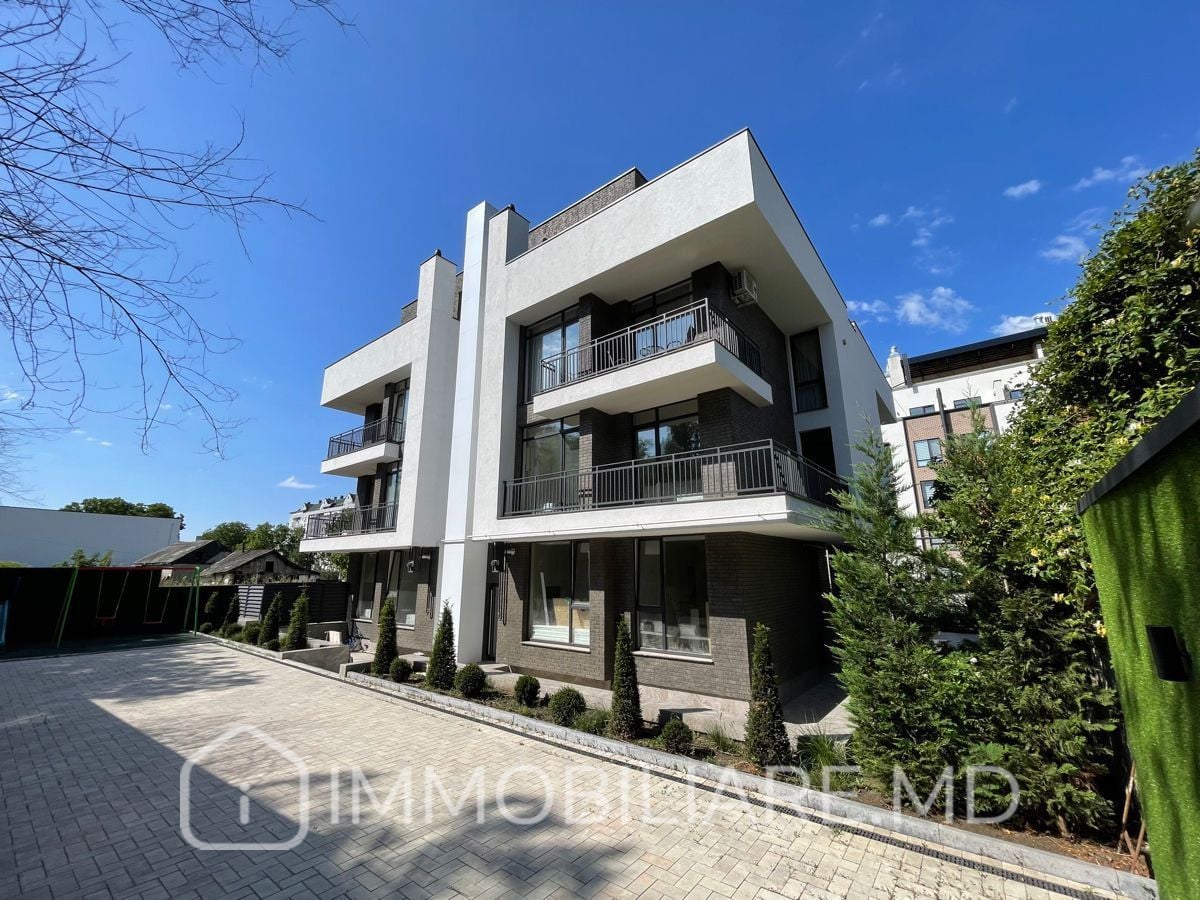 Penthouse cu 3 camere, sect. Poșta Veche - Photo 1