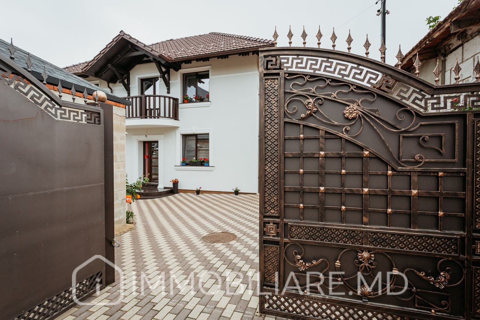 Casă cu 2 niveluri, or. Durlești - Photo 1