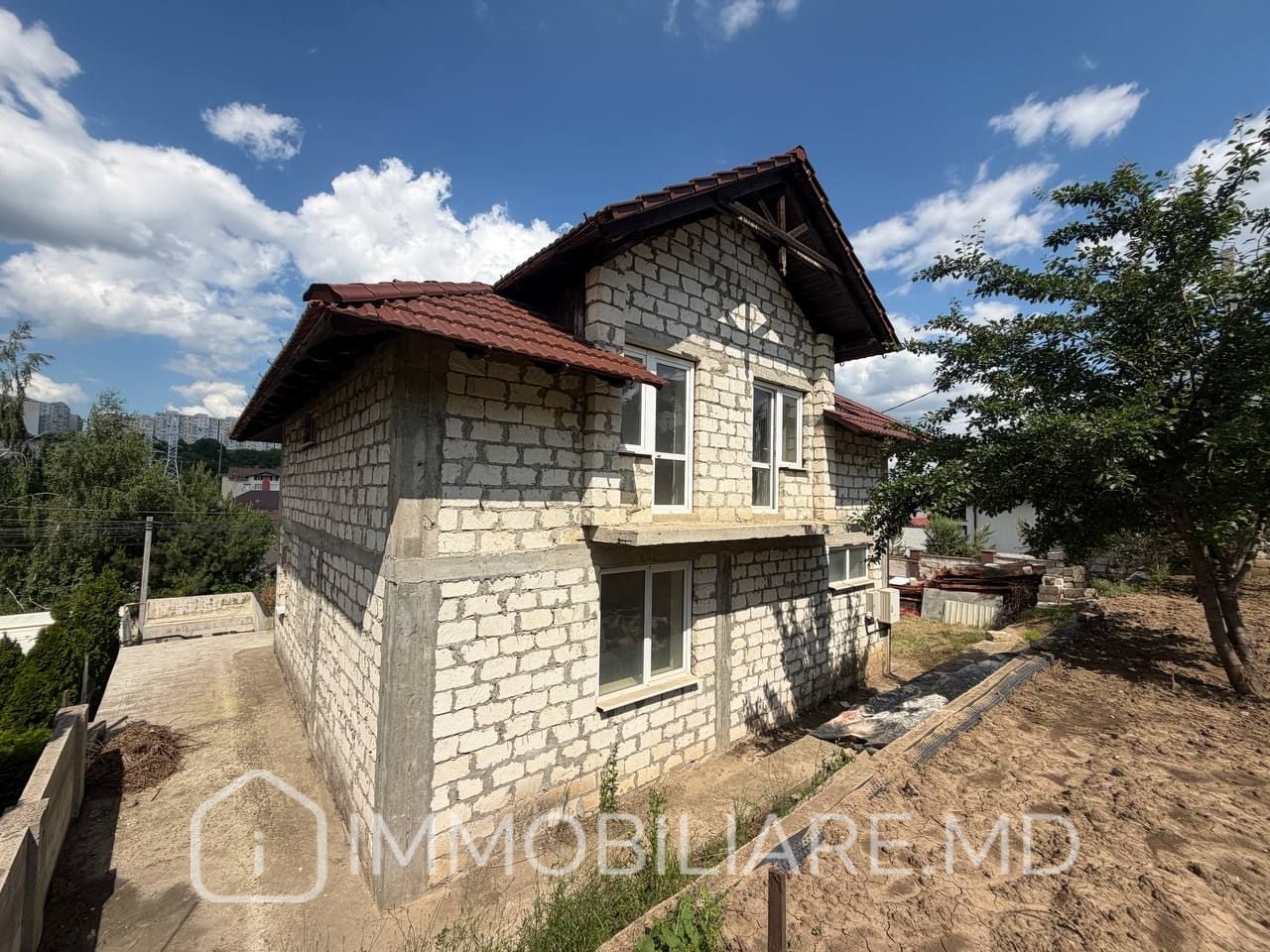 Casă cu 3 niveluri, or. Durlești  - Photo 1
