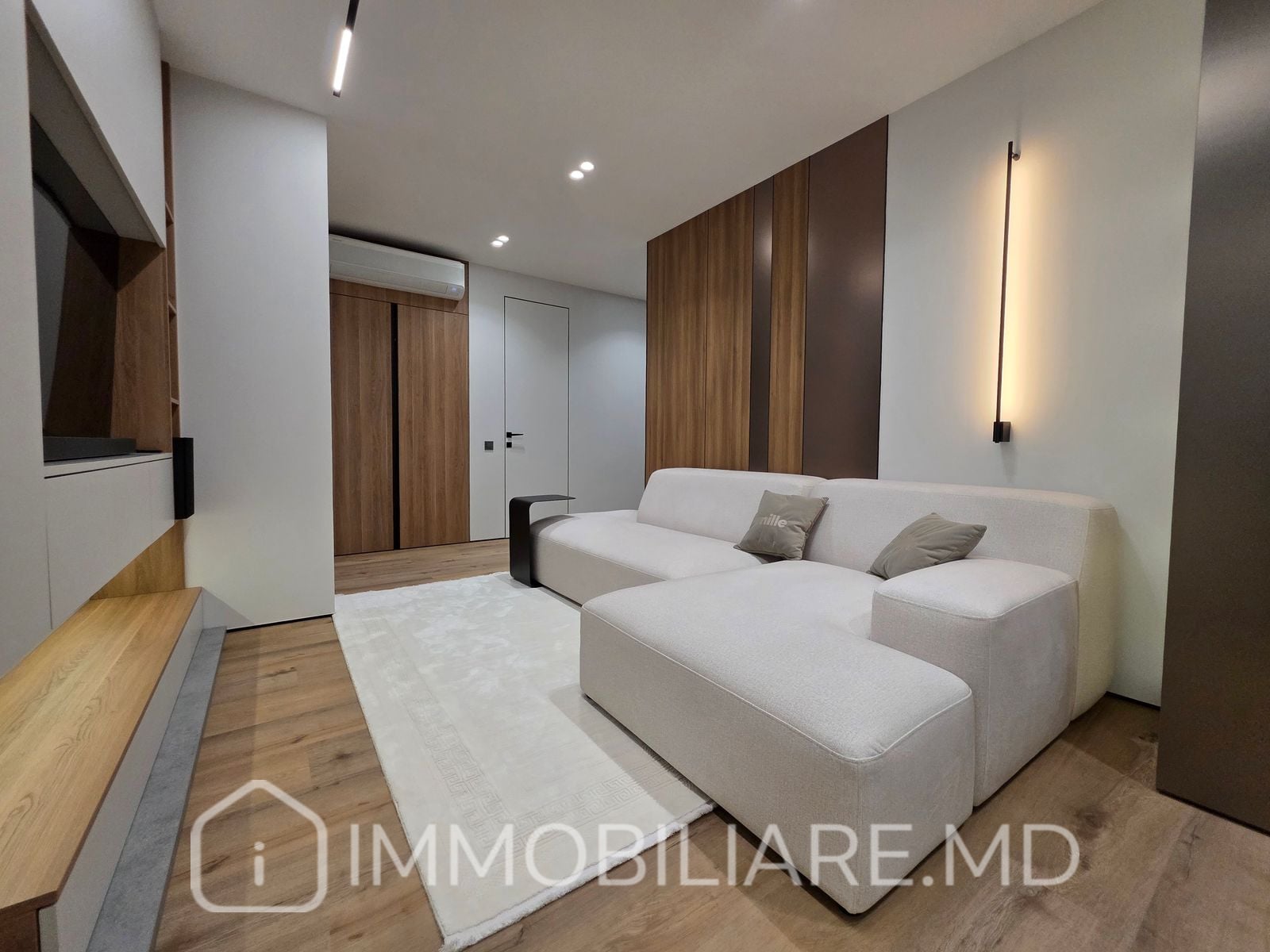 Apartament cu 3 camere, sect. Buiucani  - Photo 1