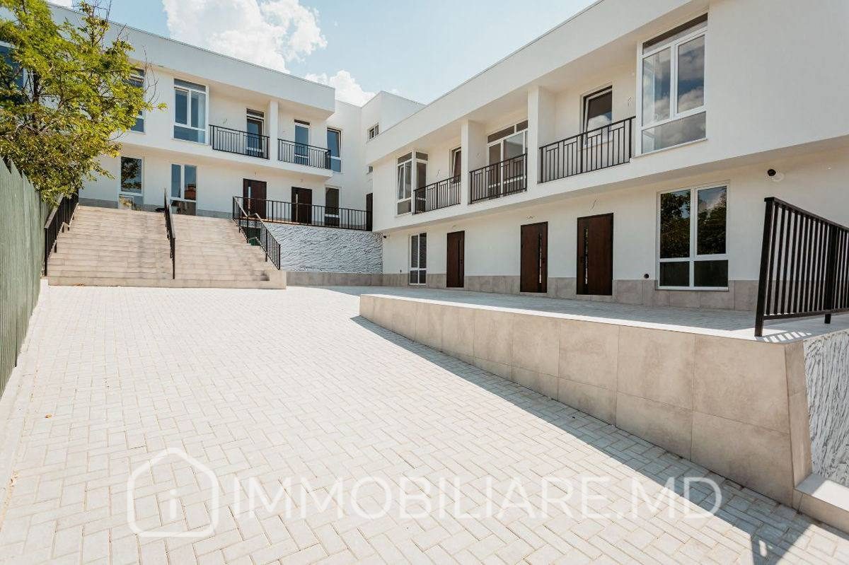 Casă cu 2 niveluri, or. Durlești - Photo 1