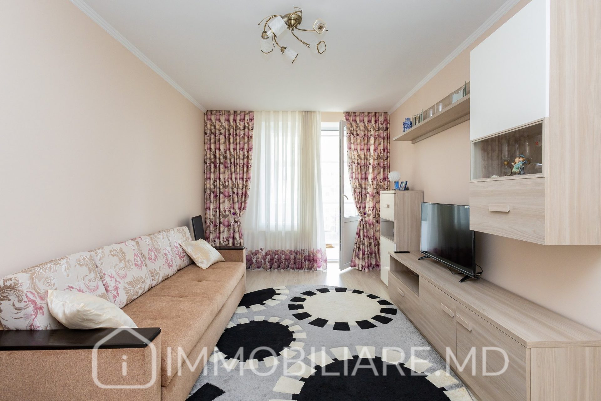 Apartament cu 2 camere, sect. Buiucani - Photo 1