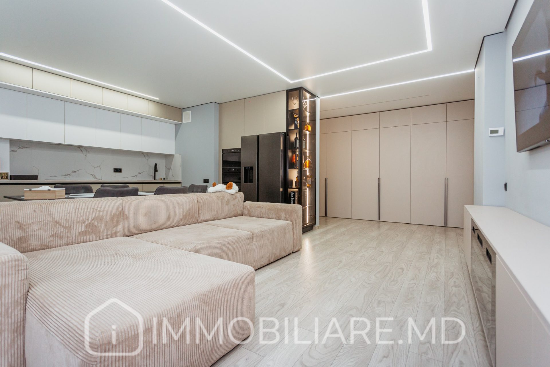 Apartament cu 2 camere, sect. Buiucani - Photo 1