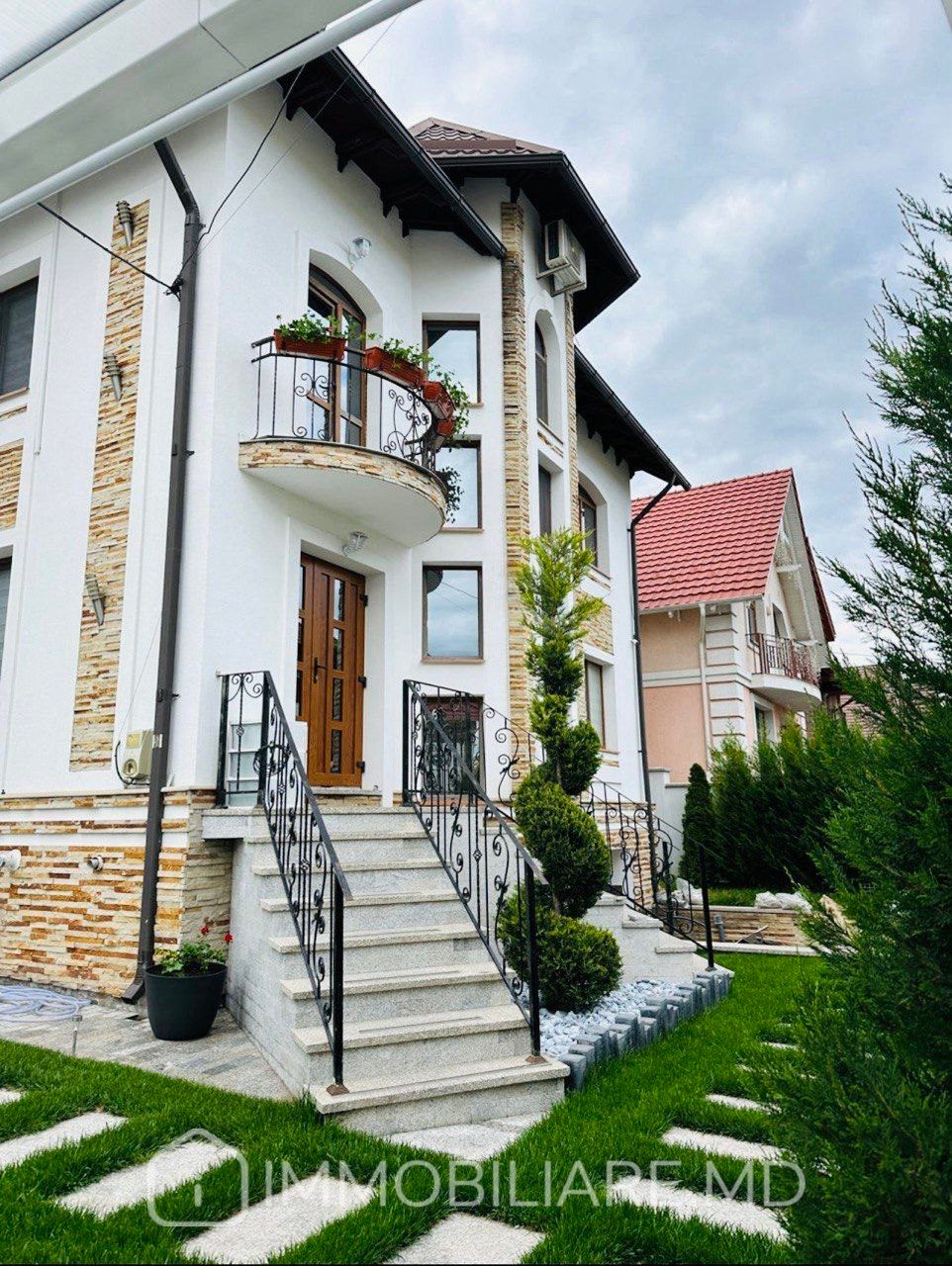 Casă cu 2 niveluri, sect. Ciocana  - Photo 1