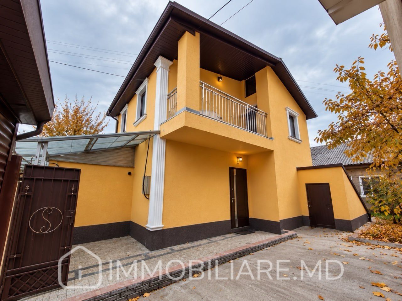 Casă cu 2 niveluri, sect. Centru  - Photo 1