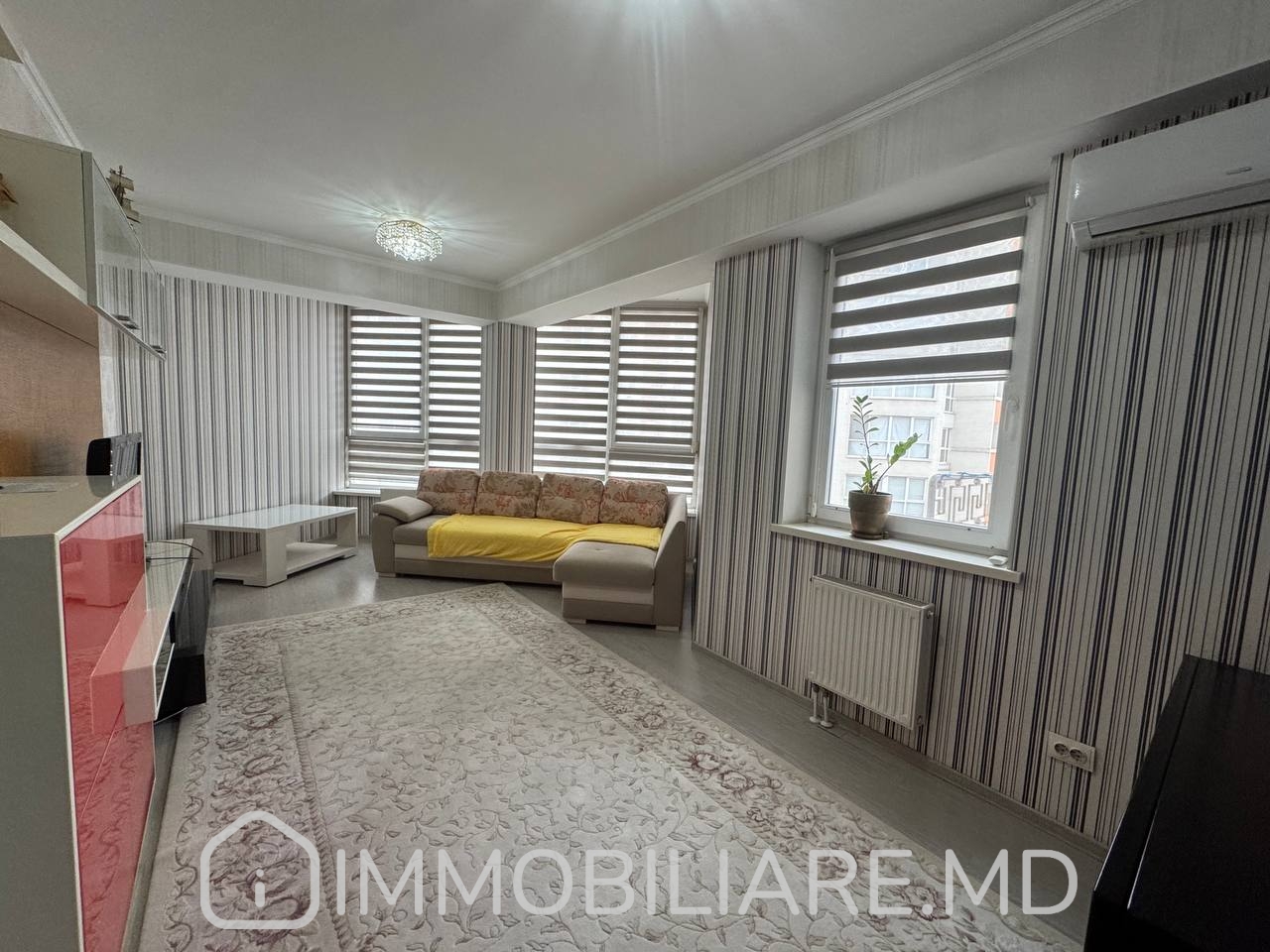 Apartament cu 2 camere, sect. Centru - Photo 1